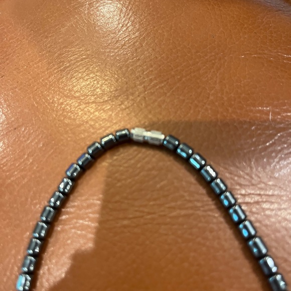 Avon 30” amethyst raw stone goldtone necklace - Picture 4 of 6